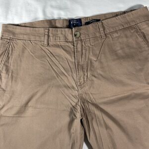 Ben Sherman mens dark khaki flat front 9" inseam chino shorts - size 38